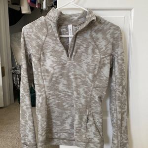 Lululemon zip up perfect condition